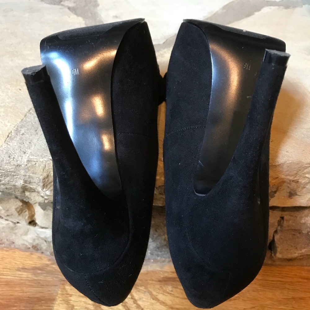 Guess Peep Toe Suede Heels with Bow Size 6 - Picture 8 of 8